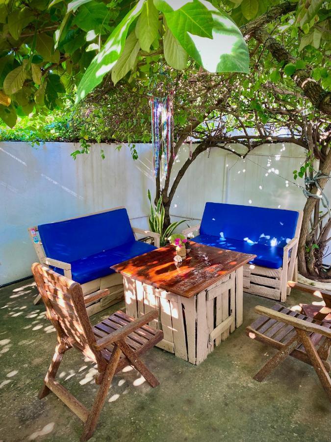 Villa Orchid Beach Guest House บูจู ภายนอก รูปภาพ